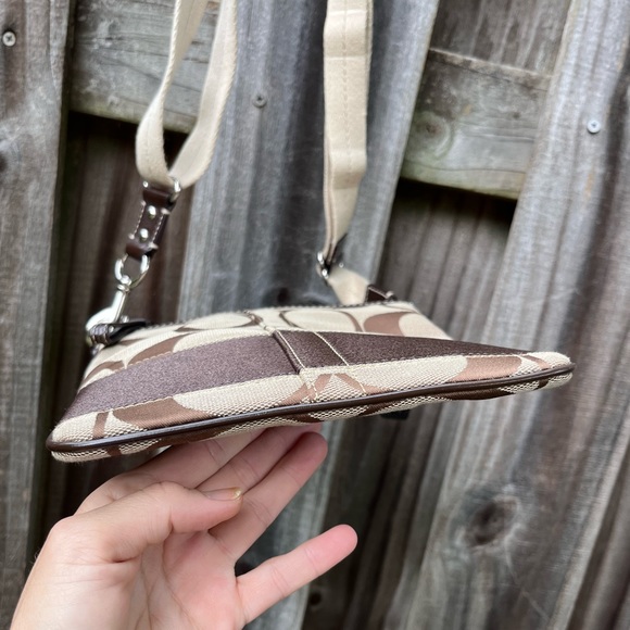 NWOT Coach Signature Stripe Crossbody Swing Pack - Picture 8 of 12